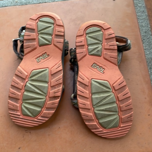 Teva Hurricane XLT2 Sandals, Peach - 11 - Picture 4 of 5
